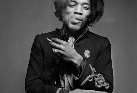 Jimi Hendrix "Smoking" London 1967