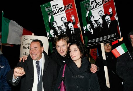 Diritto di satira nel cinema e differenze con il diritto di critica e di cronaca: guida per autori e produzioni indie