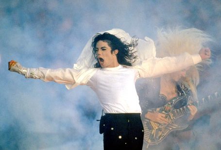 Albano contro Michael Jackson: chi ha copiato per primo?