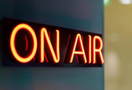 Podcast e diritto d'autore: musica, licenze e distribuzione legale